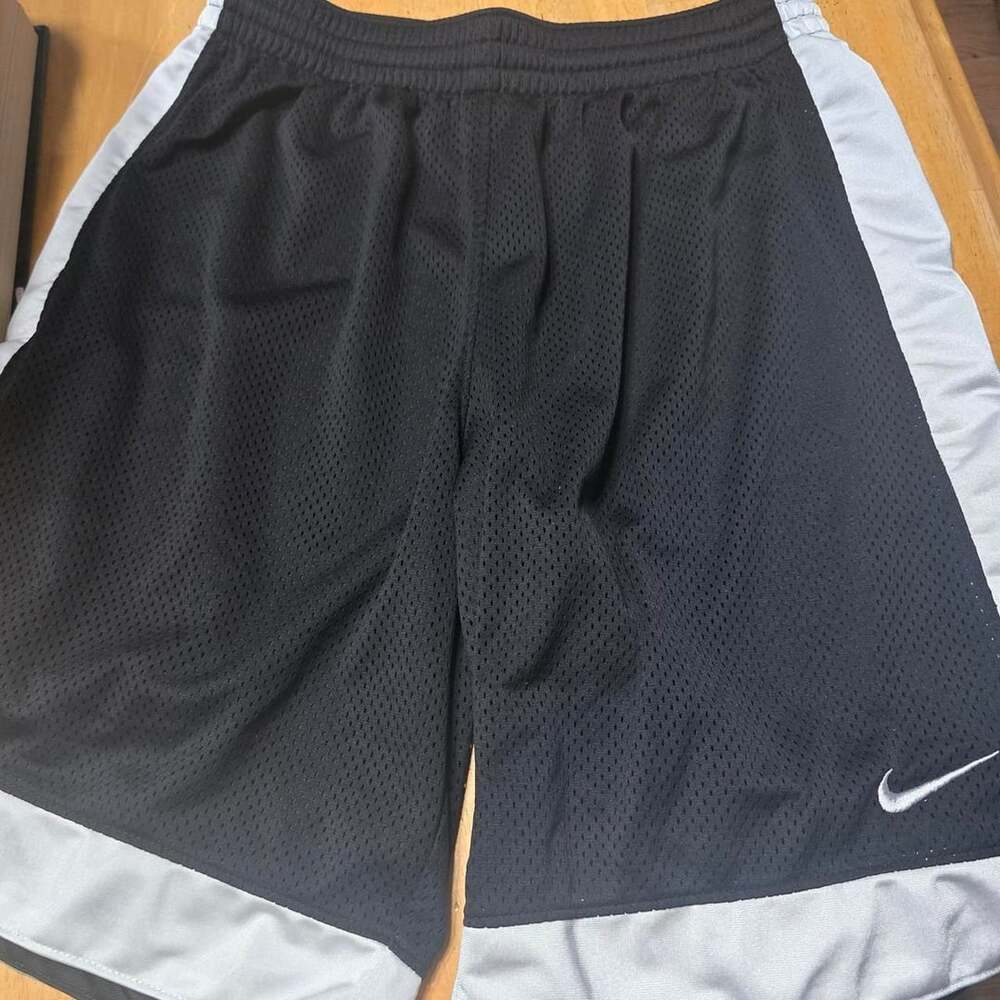 Nike Basketball Shorts Size S Black Gray Athletic